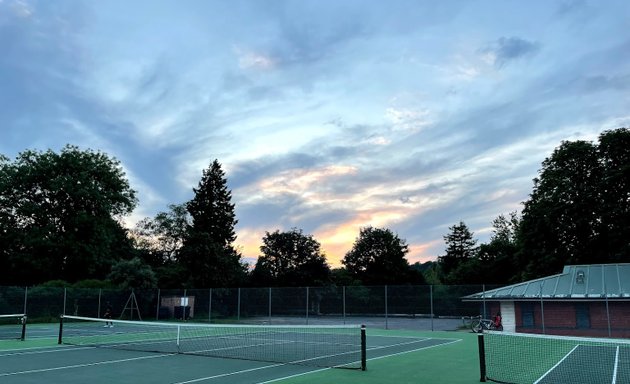 Photo of Canford Park Tennis Courts