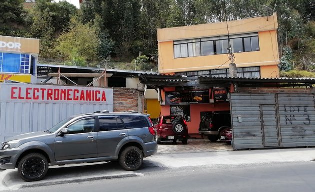 Foto de Mecánica rápida Juan Ortiz