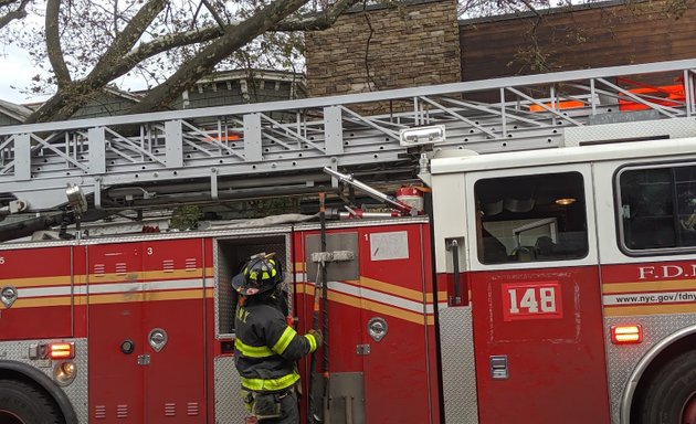 Photo of FDNY Engine 282/Ladder 148