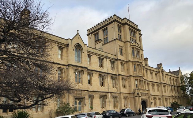 Photo of Queen's College