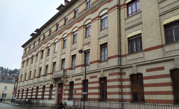 Photo de Lycée Public Gén. GABRIEL GUIST'HAU