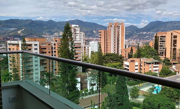 Foto de Edificio Galicia Apartamentos en el Poblado