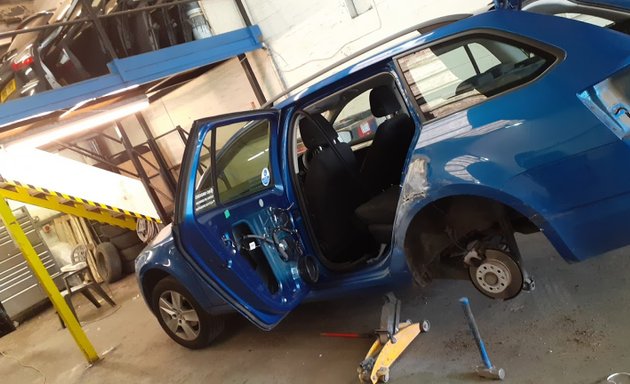 Photo of M T Auto. MOT Centre & Car Recovery