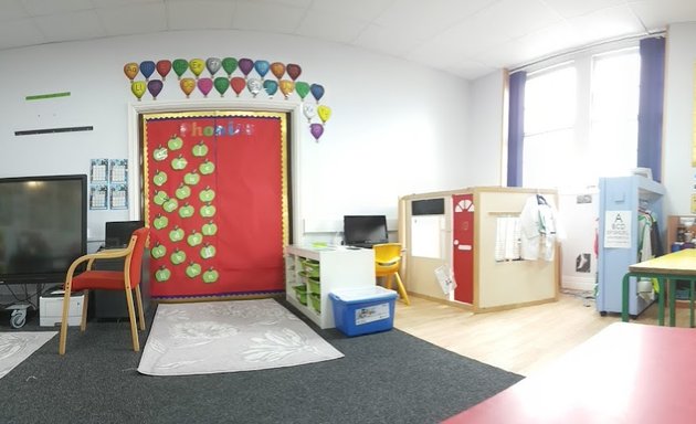 Photo of Green Nursery School, Basford