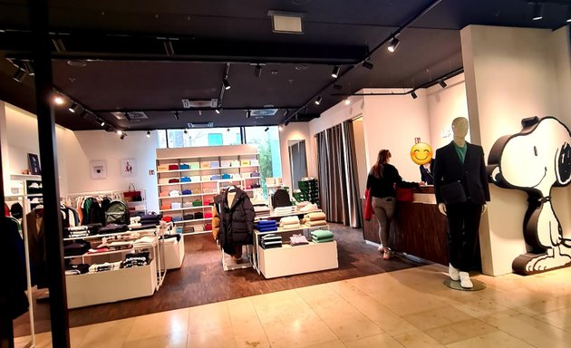 Foto von Lacoste POP UP Store