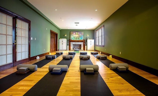 Photo of Canzone Yoga