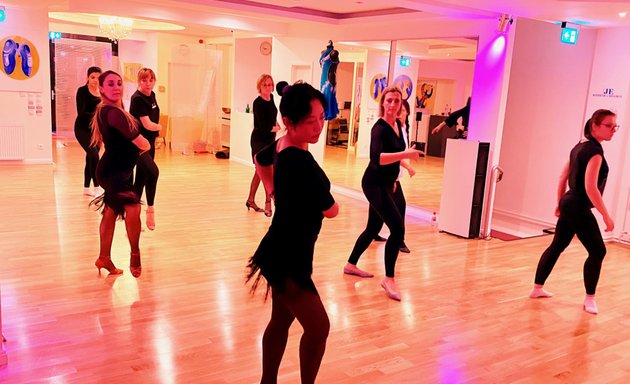 Foto von Tanzschule Agens Pro-Am Tanz-und Trainingsschule