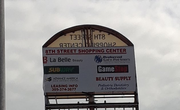 Photo of 8th Street Shopping Center