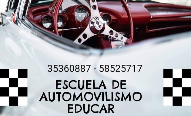 Foto de Escuela de automovilismo Educar