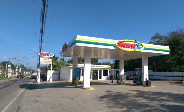 Foto de Estación de Combustibles SUNIX La Herradura