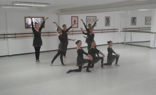 Foto de Estudio de Ballet Classique