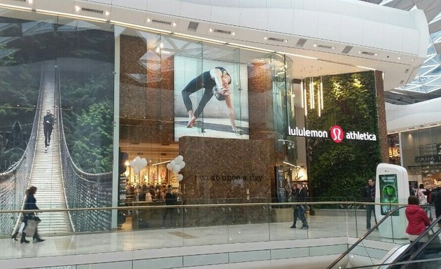 Photo of lululemon