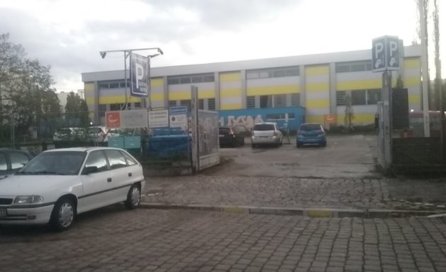 Foto von PKW - Parkplatz