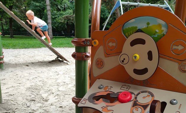 Foto von Kinderspielplatz Luitpoldpark Krokodilfigur