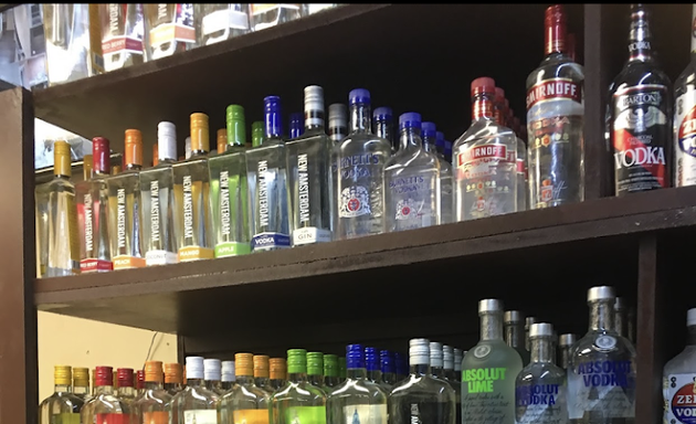Photo of Lombard Liquor and Bar