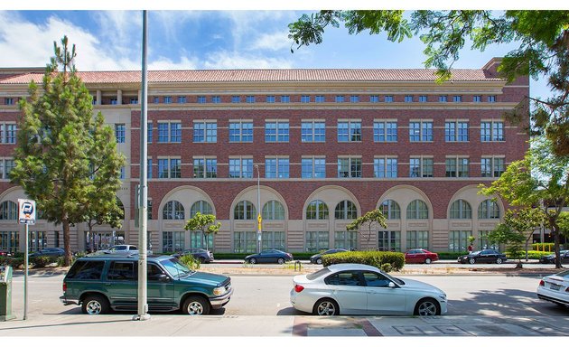 Photo of Keck Medicine of USC - USC Healthcare Center - University Park Campus