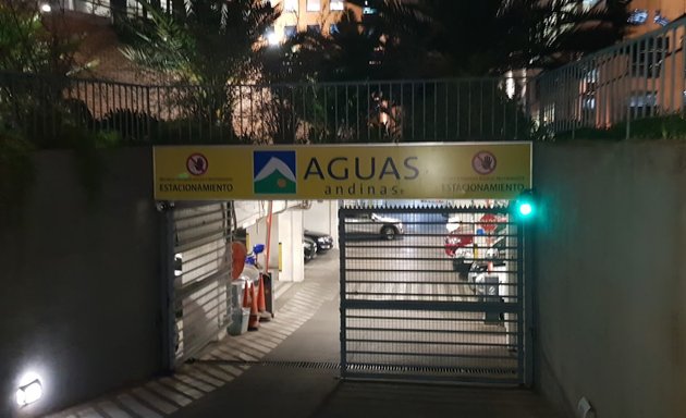 Foto de Estacionamiento Aguas Andinas