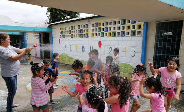 Foto de Centro de Educación Inicial "Lola Tamayo Ortega