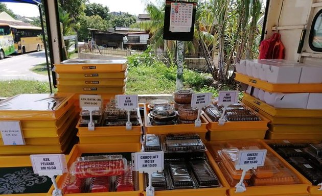 Photo of Kuih Bakar dan Cake