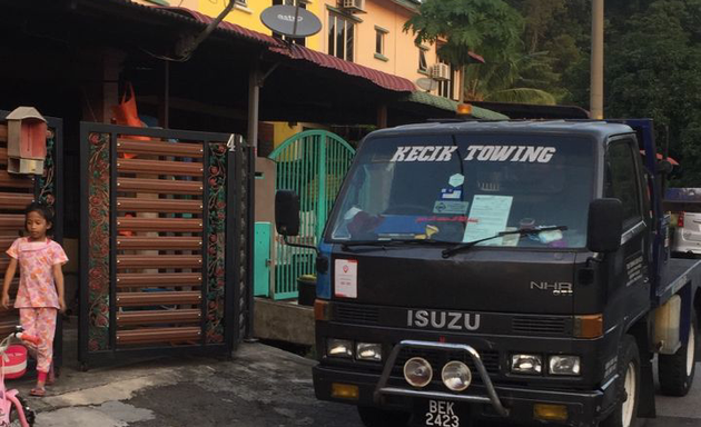 Photo of kecik towing