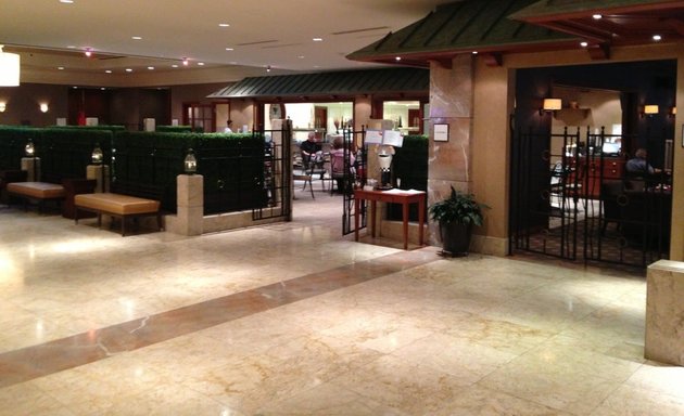 Photo of Sheraton Laval Hotel