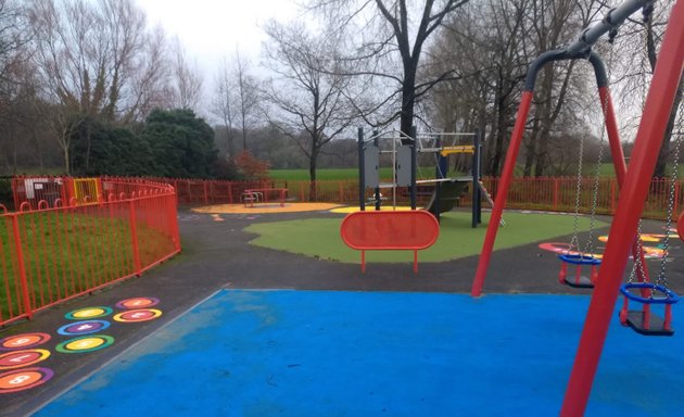Photo of Thornhill Park Playground