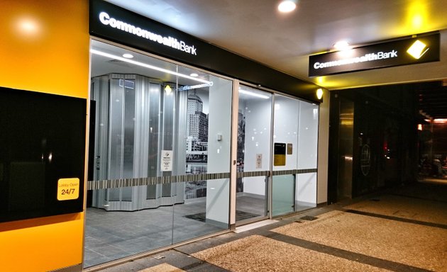 Photo of Commonwealth Bank West End Branch