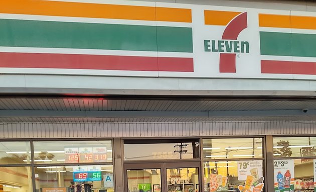 Photo of 7-Eleven