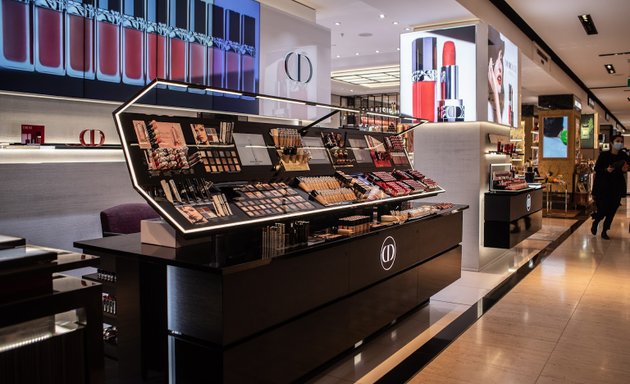 foto Dior Beauty Counter - La Rinascente Roma Tritone