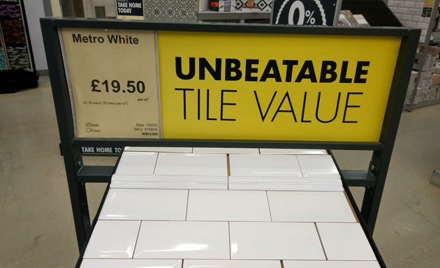 Photo of Topps Tiles Bristol - SUPERSTORE