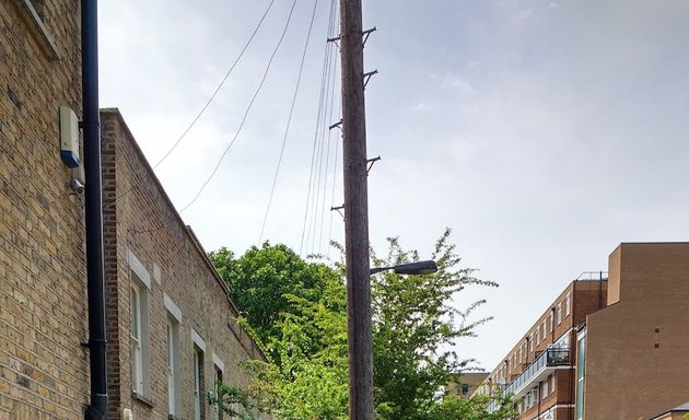 Photo of Southwark Park Primary School