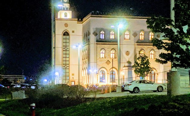 Photo of Anjuman-e-Fakhri Masjid Complex