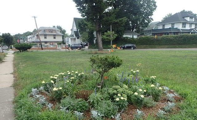 Photo of Gladys Warren Triangle