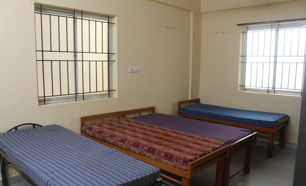 Photo of Swathi Deluxe Accomodation PG For Gents