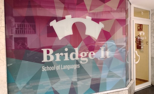 Foto de Bridge It School of Languages