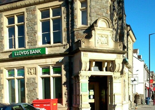 Photo of Lloyds Bank