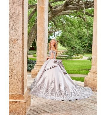 Photo of Debbie Bridal