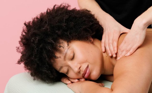 Photo de Maria - Massage à domicile - Wecasa Massage