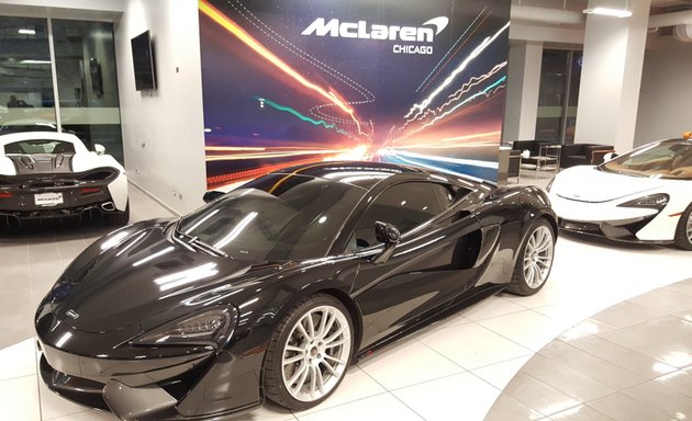 Photo of McLaren Chicago Showroom