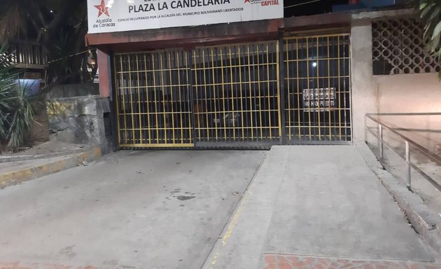 Foto de Estacionamiento Plaza La Candelaria