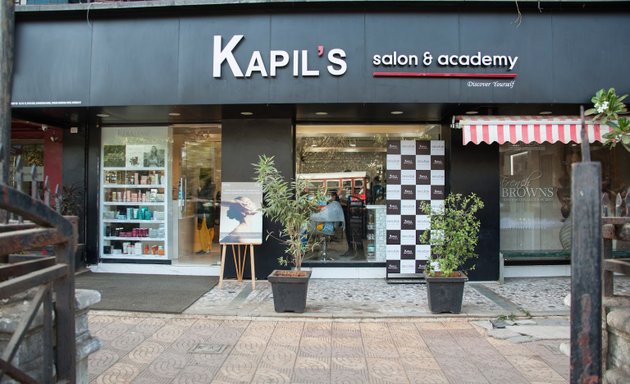 Photo of Kapils Salon - Poisar