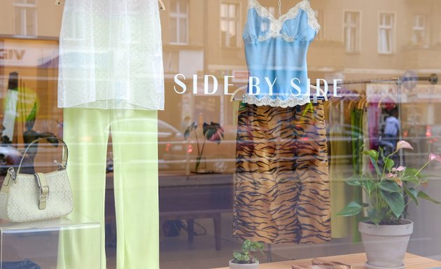 Foto von Side by Side Vintage Berlin