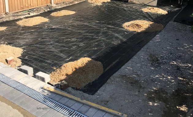 Photo of E&m paving