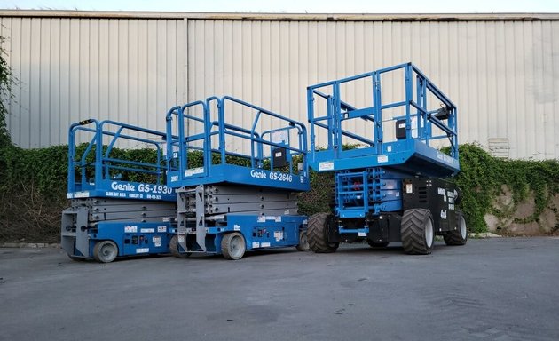Photo of Globe-Bay Area Forklift