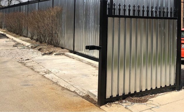 Photo of Gomez Fencing inc