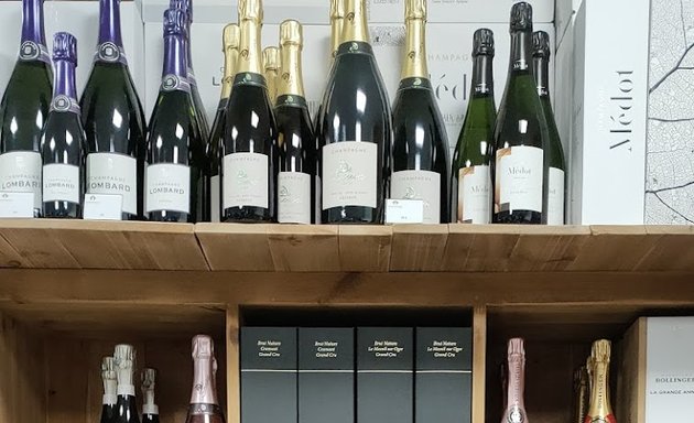 Photo de Chardonnay & Cie - Cave à vins, champagne, spiritueux et bières à Lyon 3 et ses environs