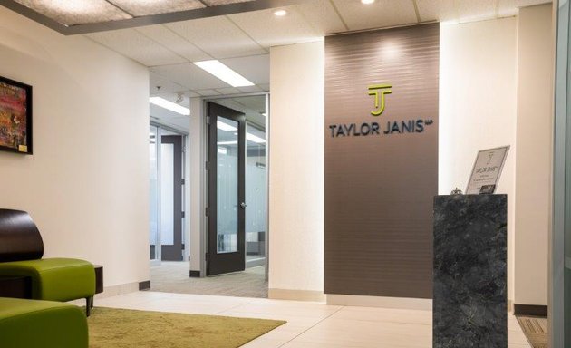 Photo of Taylor Janis LLP Edmonton Employment Lawyers