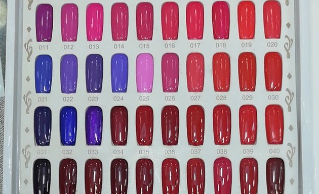 Foto de Uñas Brillantes