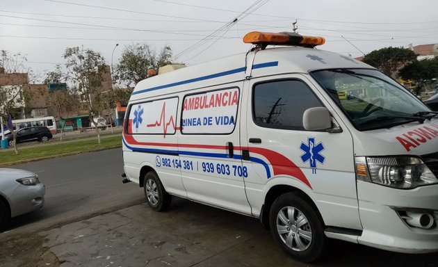 Foto de Ambulancias Linea de vida Perú