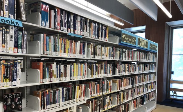 Photo of Back of the Yards Branch, Chicago Public Library
